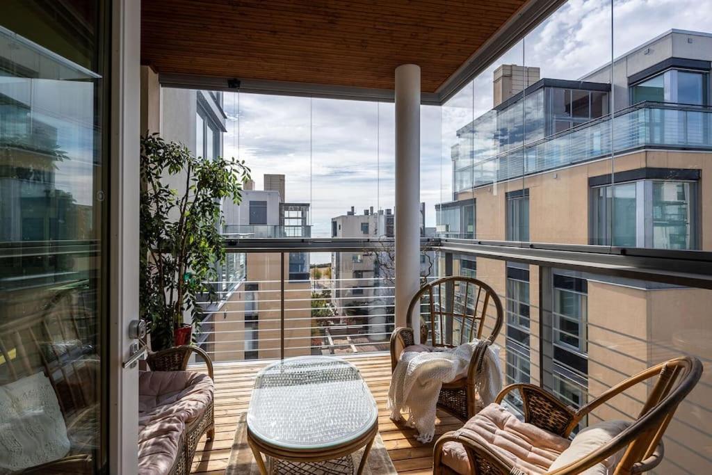 Spacious Home With Four Terrace, Sauna, Sea View Helsinki Eksteriør billede